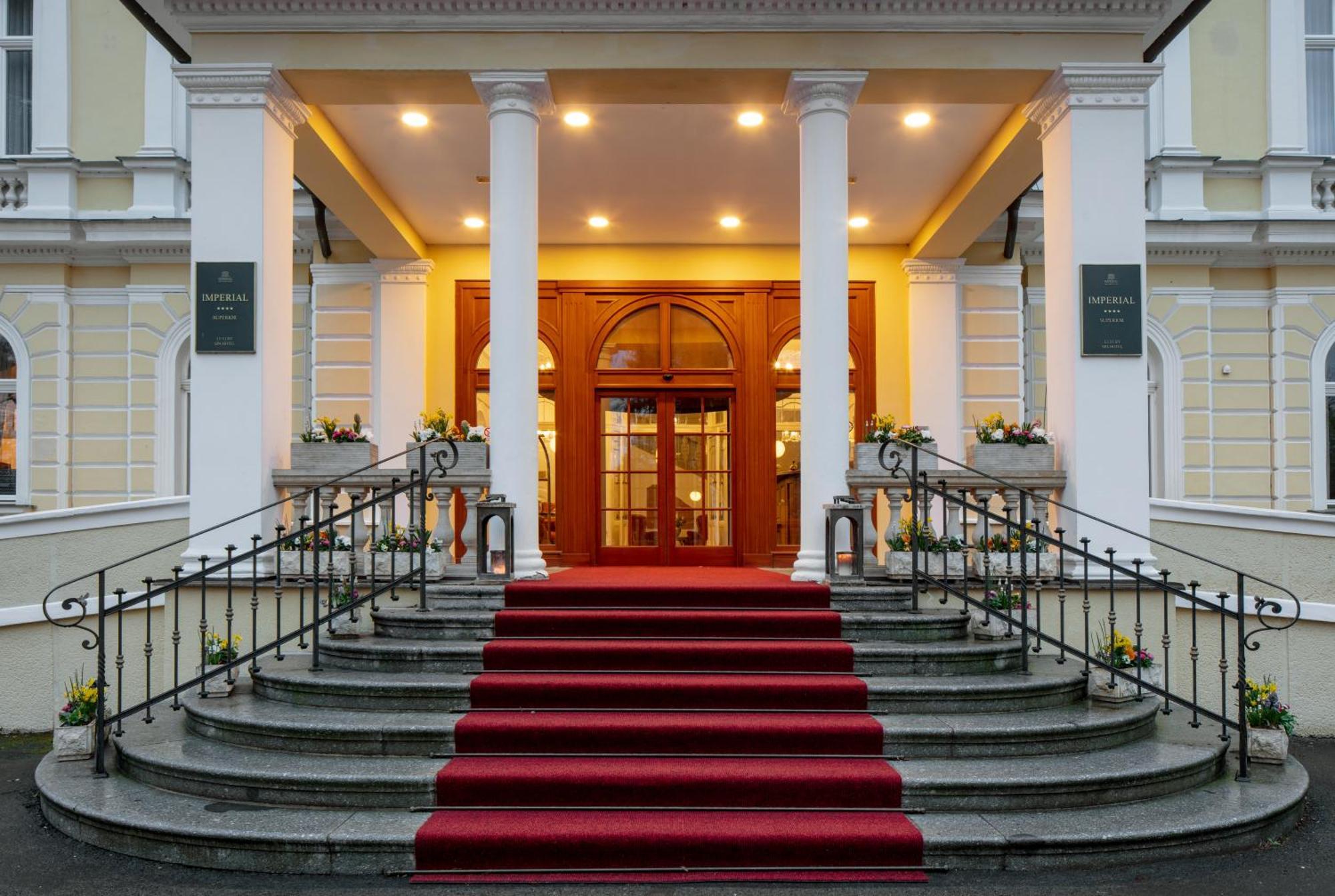 Imperial Spa & Kurhotel Frantiskovy Lazne Exterior photo