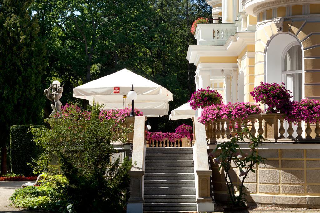 Imperial Spa & Kurhotel Frantiskovy Lazne Exterior photo