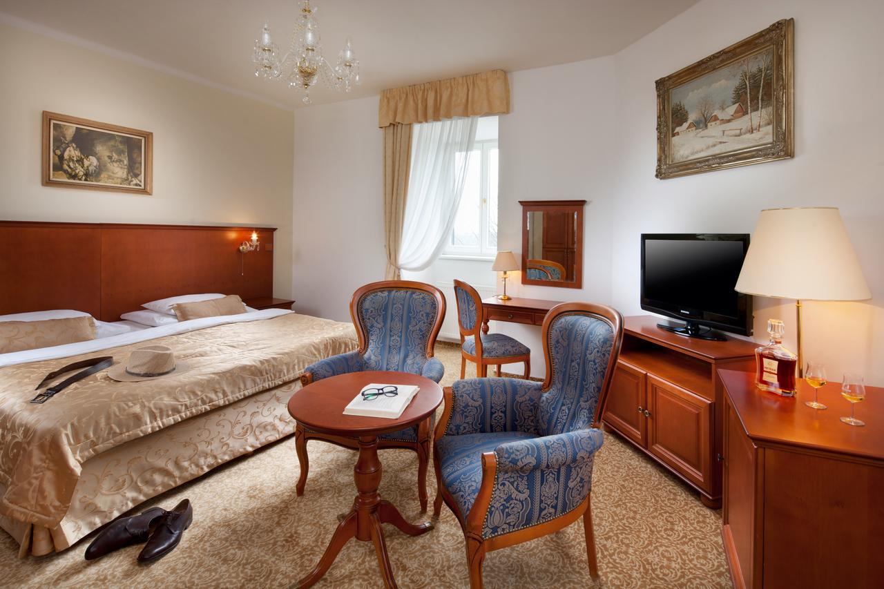 Imperial Spa & Kurhotel Frantiskovy Lazne Exterior photo
